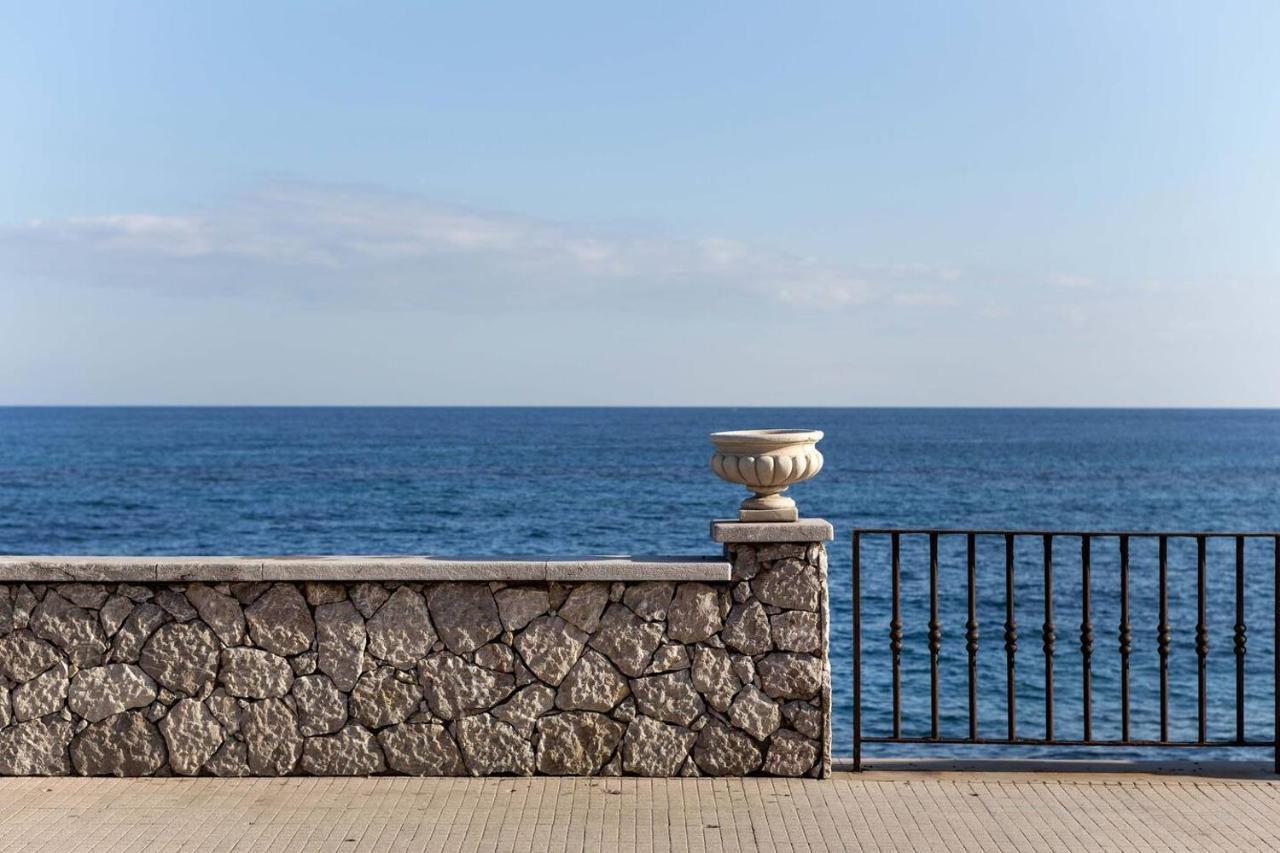 Villa Il Fascino Della Sirena - Sea House Giardini-Naxos Exterior foto